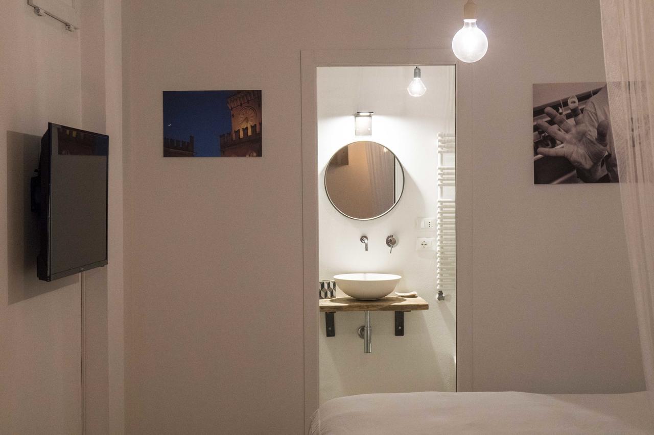 Lovely Studio D'Azeglio By Studio Vita 博洛尼亚 外观 照片
